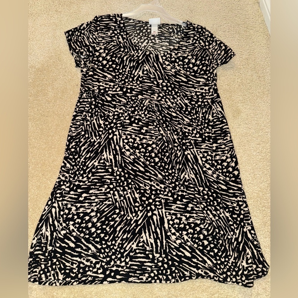 Mossimo Supply Co. Black and White Abstract Dress